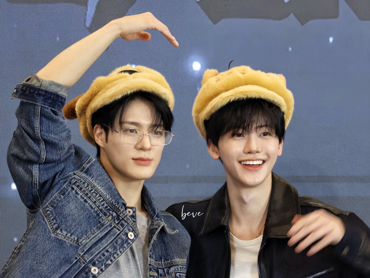 nanabeverly7's tweet photo. #JAEMIN #JENO #재민 #제노 
 The interaction between the two people is truly incredibly adorable.🐶🐰 https://t.co/TTPusEU9tJ