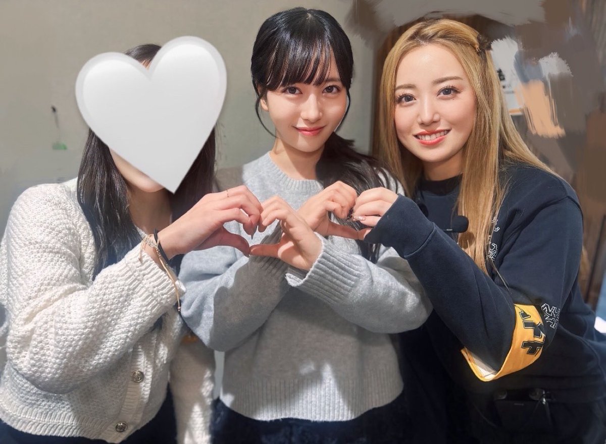 ⭐️ にこちゃんです 🪐【Minecraft】My world is getting so crazy because my friends are