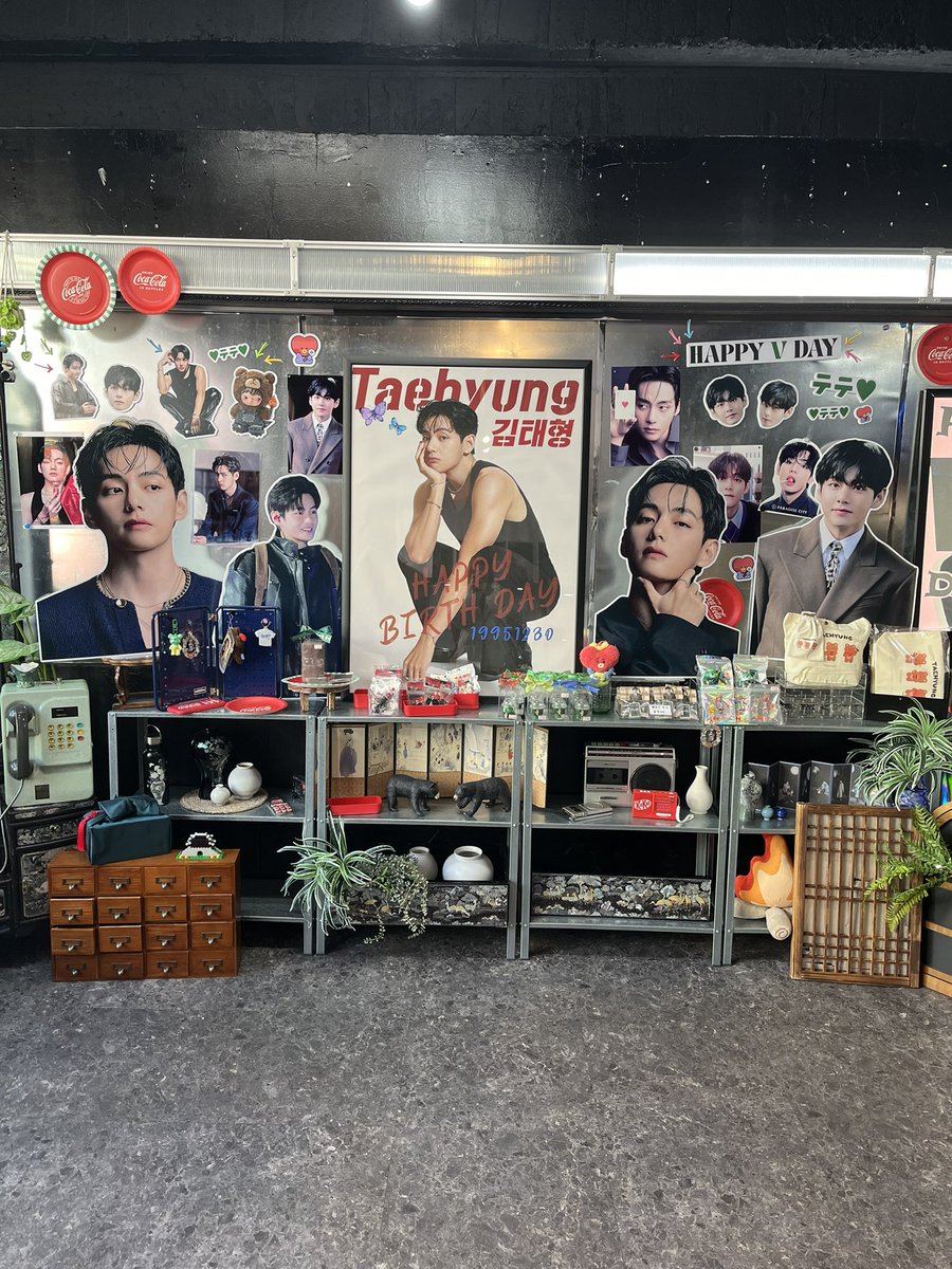 新大久保のイベントカフェにも！ 可愛いトレカケース買った