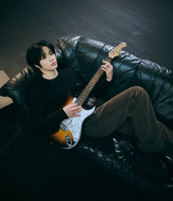 txtpopbase's tweet image. "PANIC" by BEOMGYU has now surpassed 40 million streams on Spotify, congratulations.