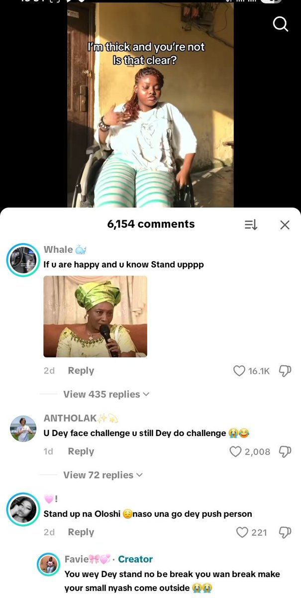 hausti_n's tweet image. People for tiktok no send at all 😭😭😂
" If you are happy and you know stand uppp"