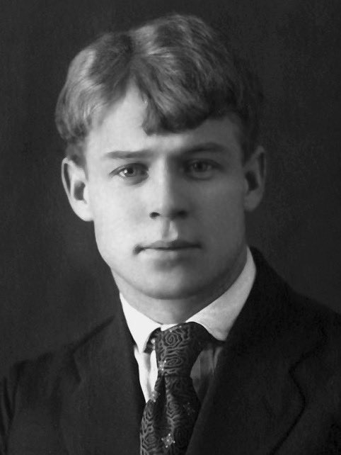 100YearsAgoLive's tweet image. Russian poet Sergei Yesenin writes with his blood a death poem entitled “Goodbye, my friend, goodbye,” and then hangs himself in a hotel room in Leningrad. He was 30.