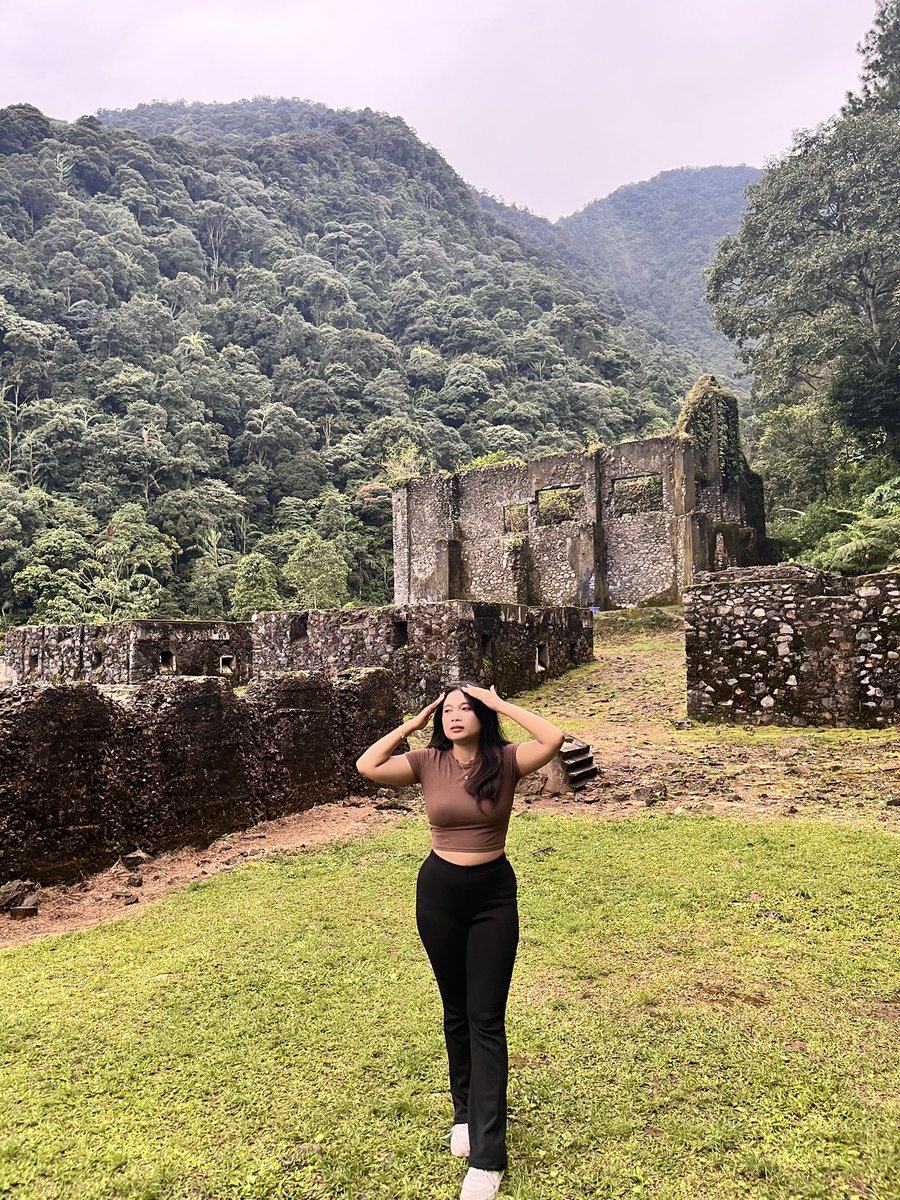 cizzcakee's tweet image. end of long weekendd