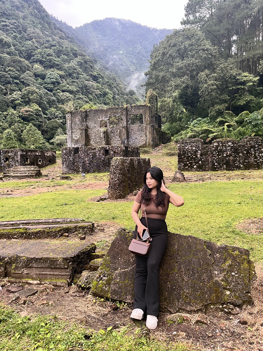 cizzcakee's tweet image. end of long weekendd