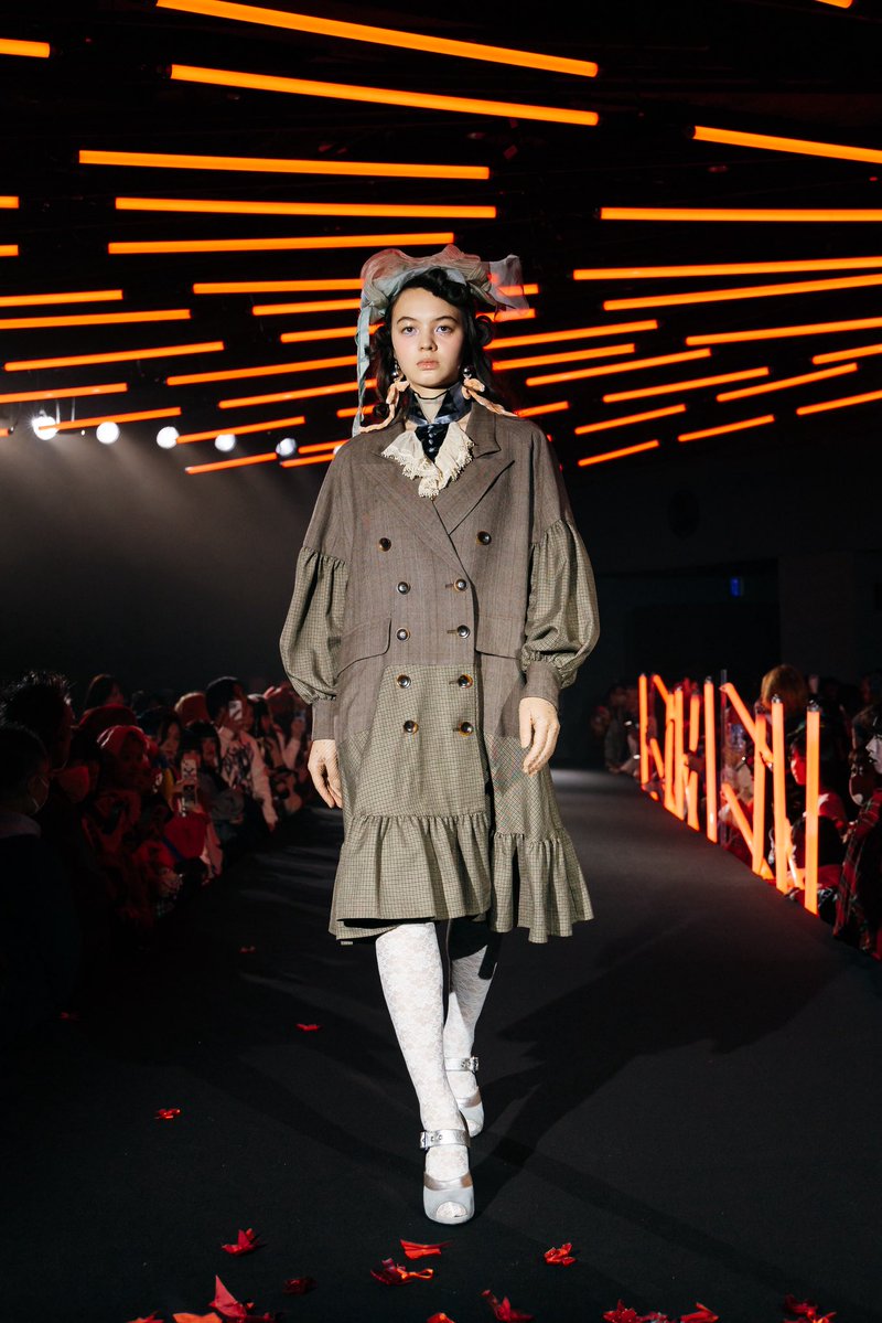 heiheiリボンブーツMサイズエナメルホワイトヘイヘイ