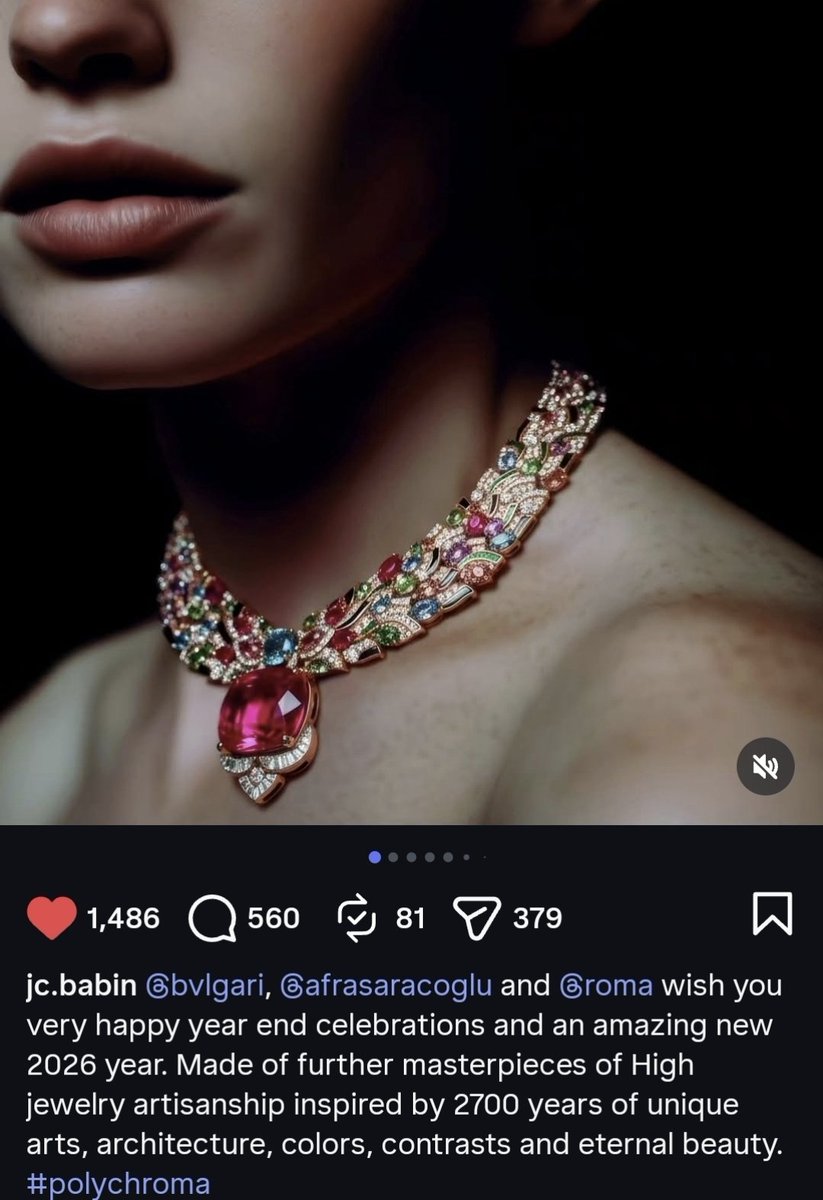 AfraLatina's tweet photo. JeanChristophe (J.C.) Babin, CEO de @Bulgariofficial, a través de un post en Instagram 📲✨, donde anunció una colaboración para 2026 junto a #AfraSaraçoğlu y Roma. El proyecto estará inspirado en los 2.700 años de arte y belleza eterna de la maison, bajo el concepto #Polychroma https://t.co/XOeyN9EaIc
