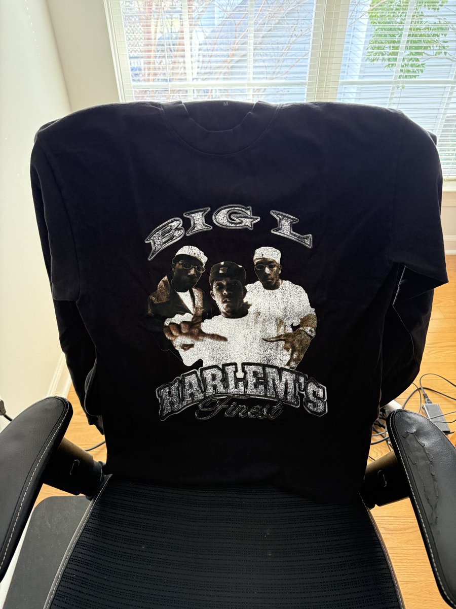 Merch delivered! Thank you to <a href="/MassAppealRecs/">Mass Appeal Records</a> and <a href="/Nas/">Nasir Jones</a> !!! RIP Big L