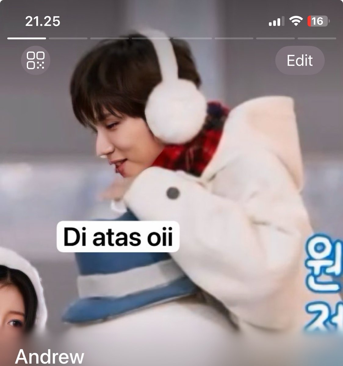 Secnghyeon's tweet image. Cpdp di tele dengan pacar bulatku ❤️