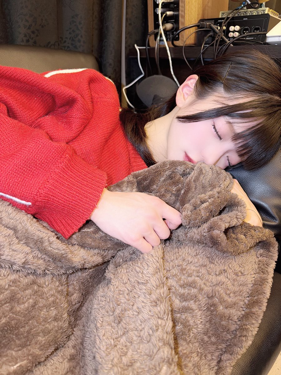 超星みるく【異世界アイドル☆パラレルパレード】研修生 (@mchan_para