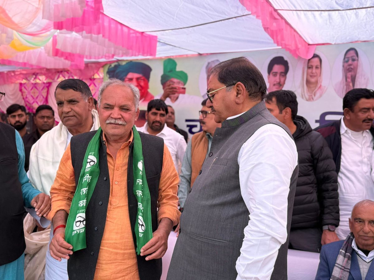 आज रोहतक में आयोजित विशाल जॉइनिंग सम्मेलन में गढ़ी सांपला (किलोई) से जजपा के प्रत्याशी रही श्रीमती सुशीला रानी जी ने अपने समर्थकों सहित इनेलो परिवार में अपनी आस्था व्यक्त की। उनका यह निर्णय हरियाणा की राजनीति में जनता के बदलते विश्वास और नई दिशा की स्पष्ट झलक है…

इस ऐतिहासिक