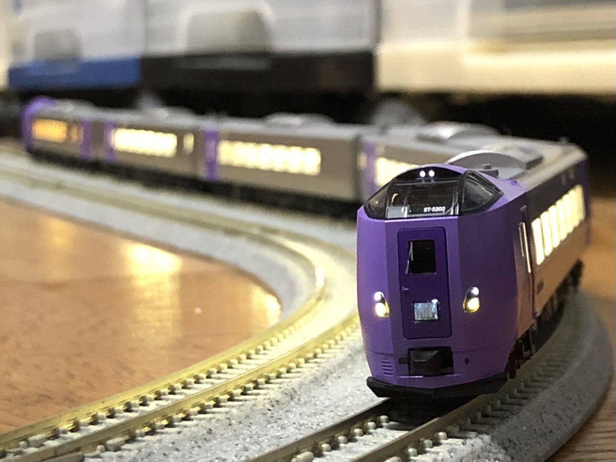 TOMIX中古のキハ261系5000番台ラベンダー編成が竣工しました。いつもの