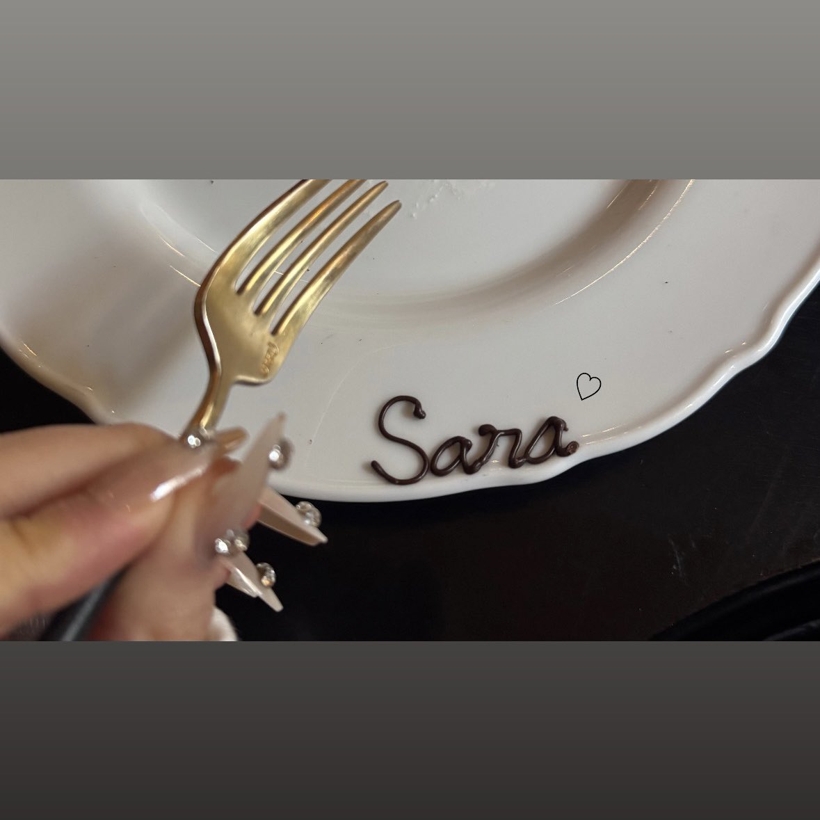 ♡1229 사나짱 생일 축하해♡

世界でいちばん大切な人🫂♥
笑顔いっぱいの1年になりますように🫶🏻

#사탕처럼_달콤한_사땅의날
#사나와함께한11번째겨울
#11thARCHIVEwithSANA #TWICE #트와이스