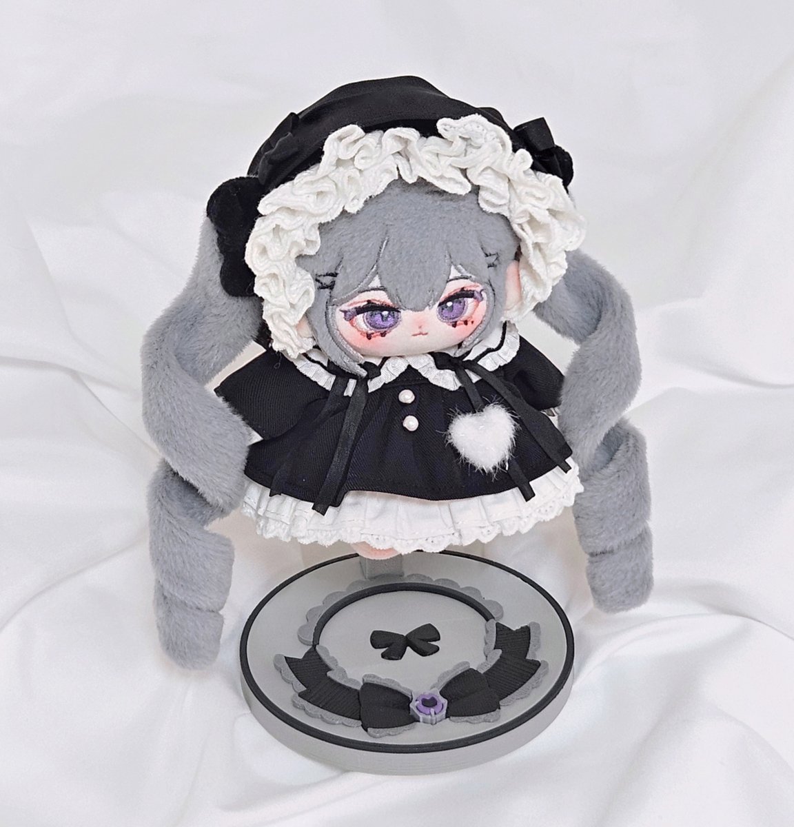 약속드렸던 오리지널 쮸비 컬러 스탠드 판매폼 맹글어왔습니다..!!
유령이가 없는 버전이여요💜
넘나 늦어져서 죄송해요유ㅠㅠㅠㅠㅠ