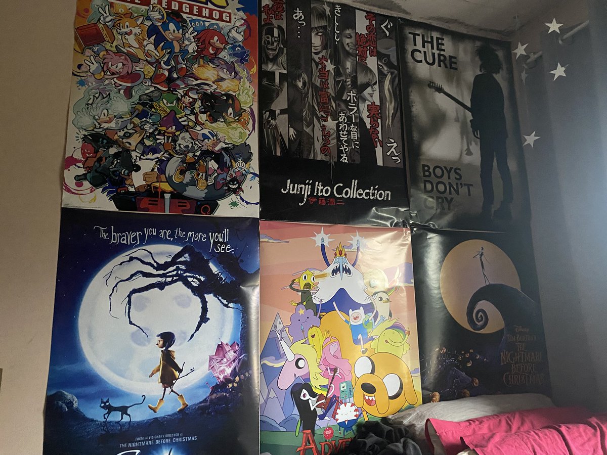 implicitcrulety's tweet image. Put up some posters behind my bed !!! Oh yea