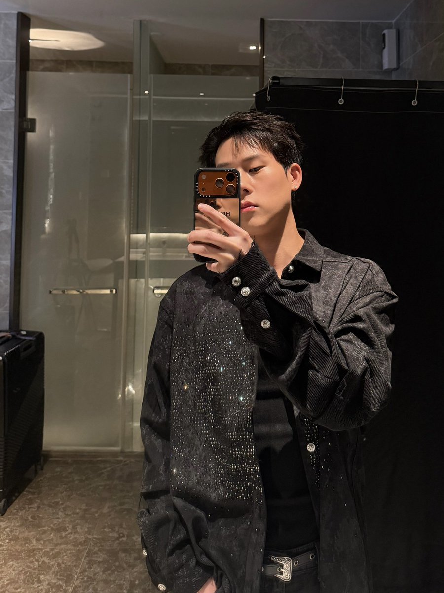 OfficialMONSTAX's tweet image. 想你了~好久不见！我们再见吧 我爱你!!❤️ #주헌