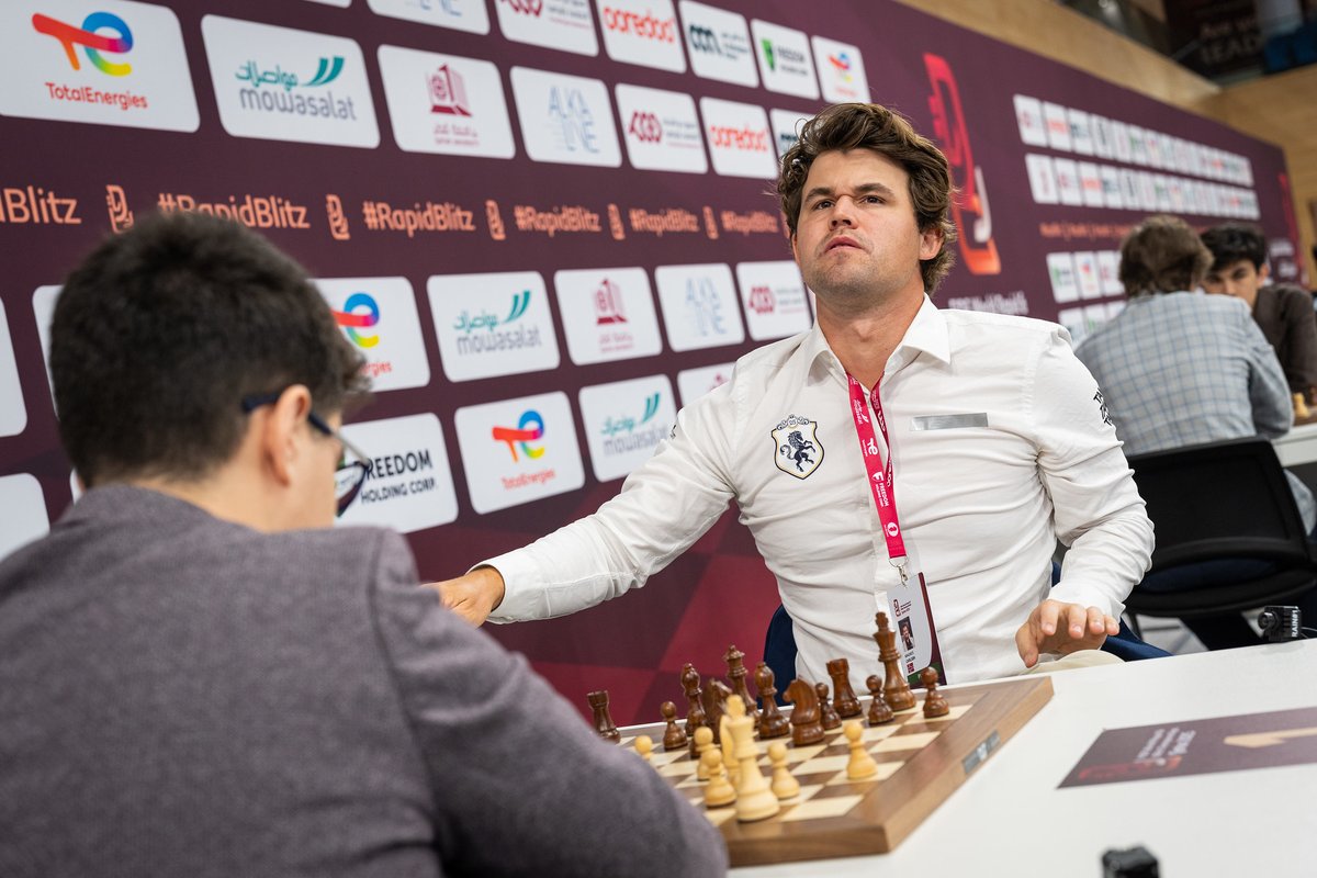 Magnus Carlsen Norveç televizyonuna verdiği bir röportajda: "Yağız Kaan, dünyanın bugüne kadar gördüğü en iyi 14 yaşındaki oyuncu. Gelecekte adını çok duyacağız."
📸Lennart Ootes/FIDE