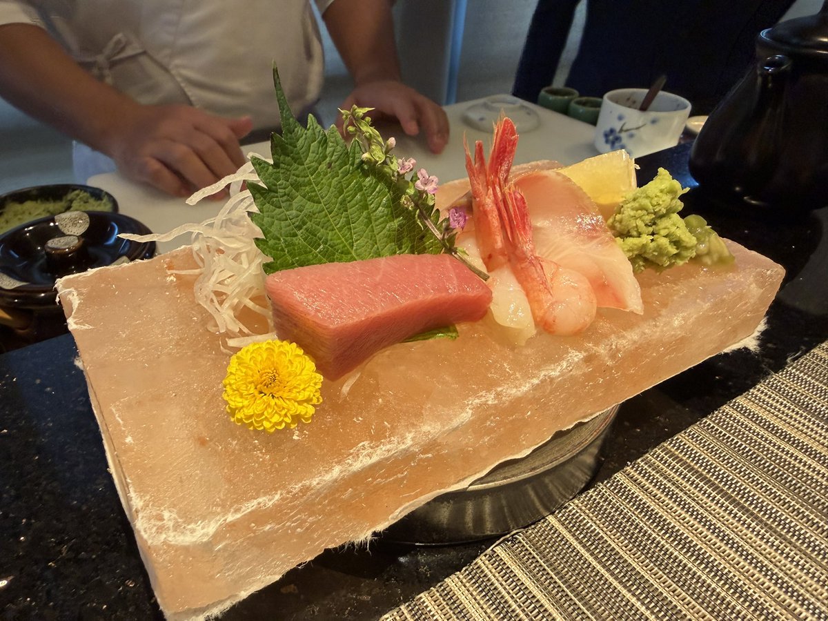 NaohitoS15's tweet image. 昨日出来た韓国人の友達に連れられて寿司🤣