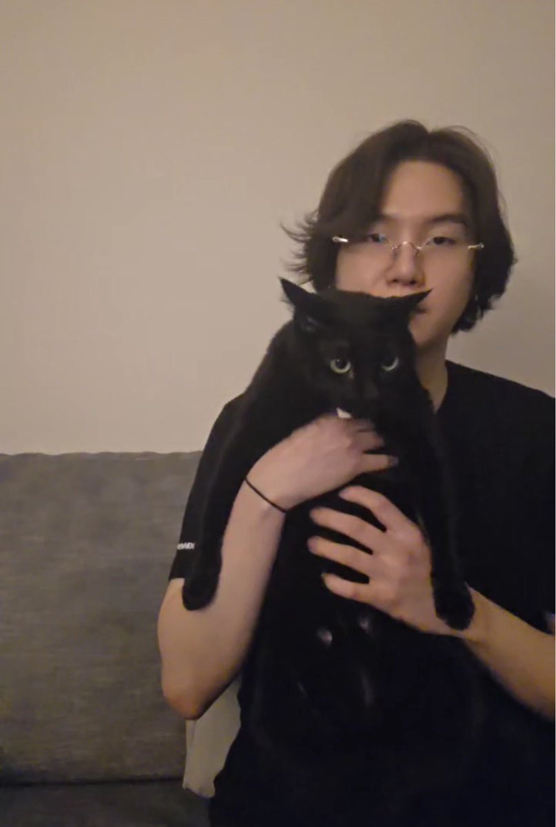 tan⁷🌻 tweet media