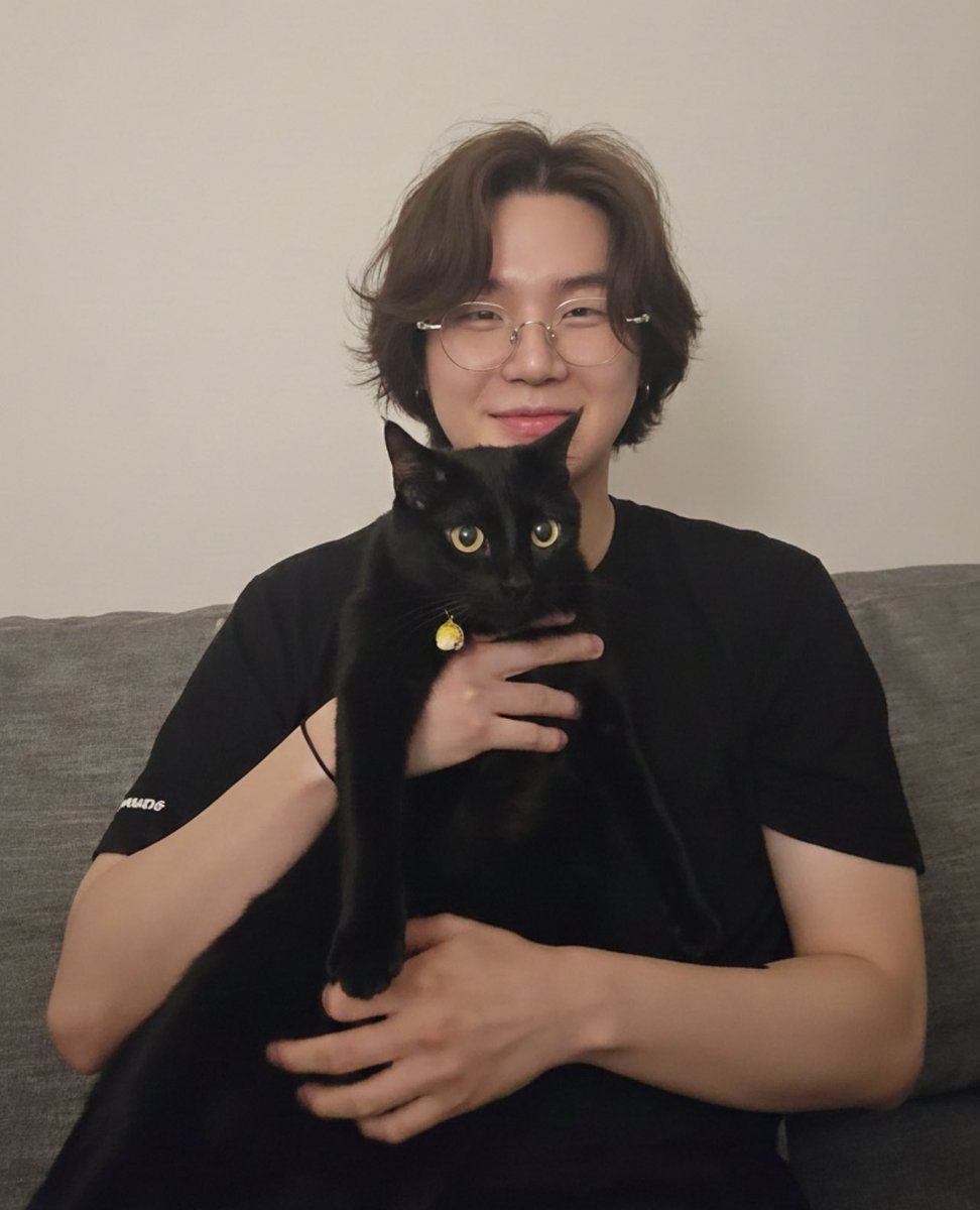granola_comacai's tweet image. Tradução da live do Yoongi

🐱: MEOW, MEOW