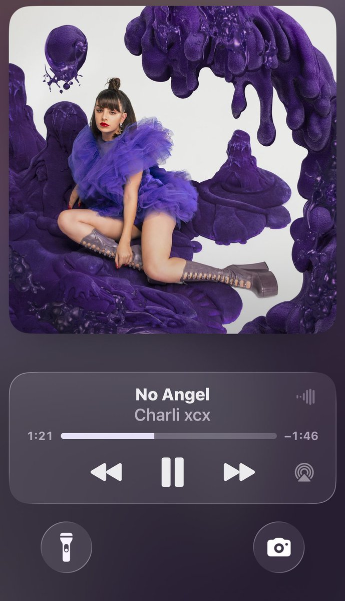 siegfriedkjs's tweet photo. i’m happy charli got married to the love of her life but icb we’ll never get one of her post-cheating clarity songs again https://t.co/TpaARPXC23
