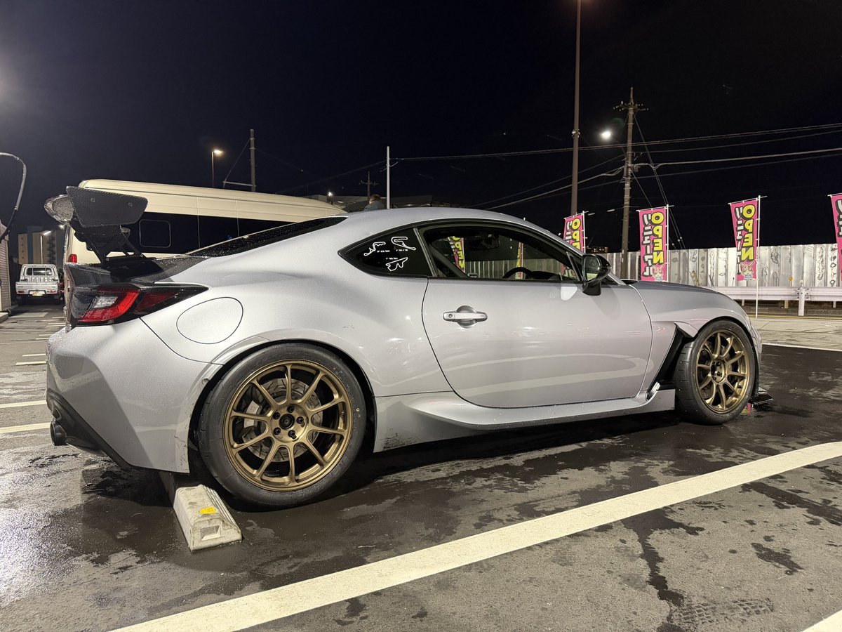 ホイールを近藤CE28→近藤ZE40にチェンジ！！ カッケェぜ😎