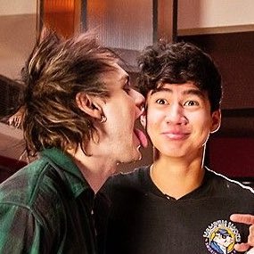 yapping5sos's tweet image. like