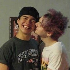 yapping5sos's tweet image. like