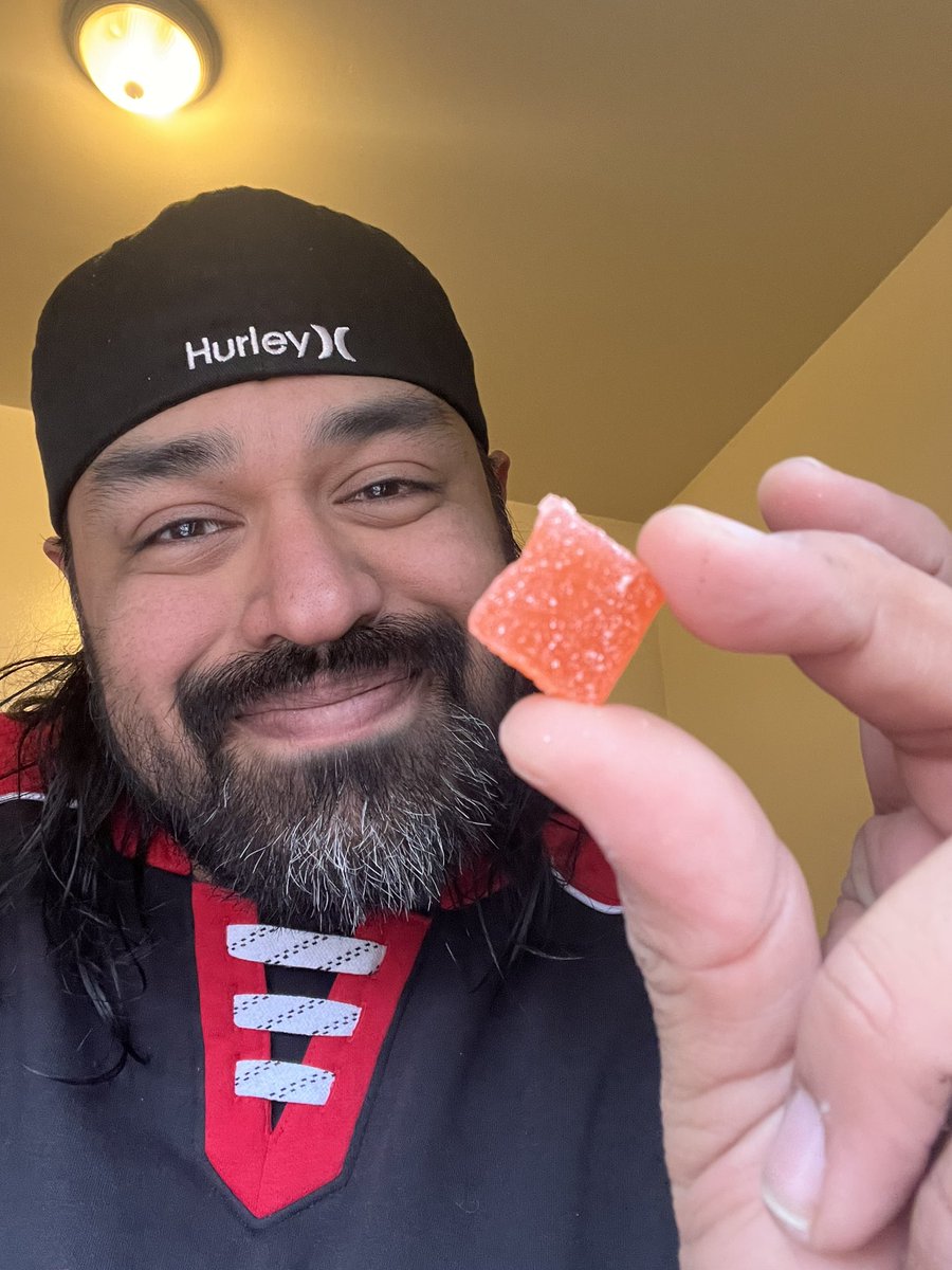 Lemon Cherry Sour Shock
20mg edible. Definitely one of my favorites from Midwest Extracts! 🫶🏽❤️🔥