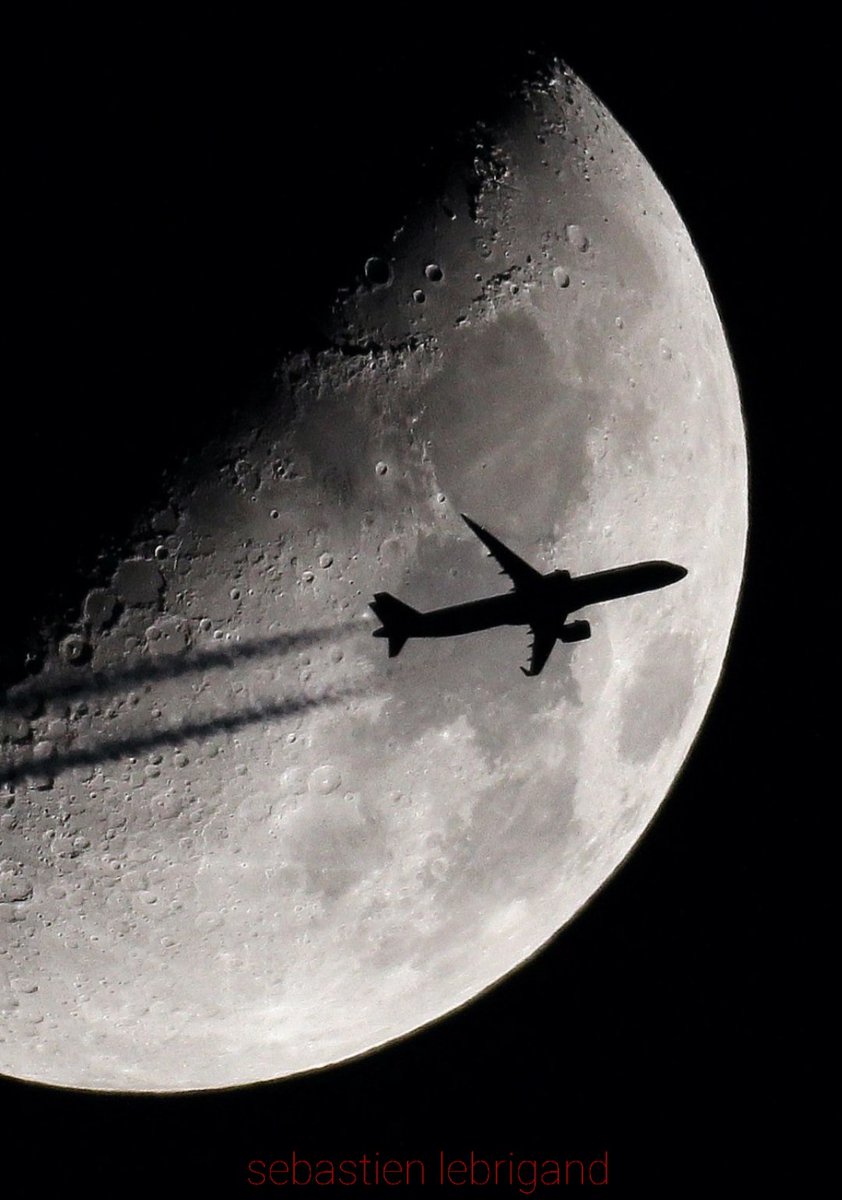 (Probably the last photo of the year). Airbus A321-271NX  Wizz Air 🇭🇺 operated by Air Malta  9H-WMR. Good details !!!!