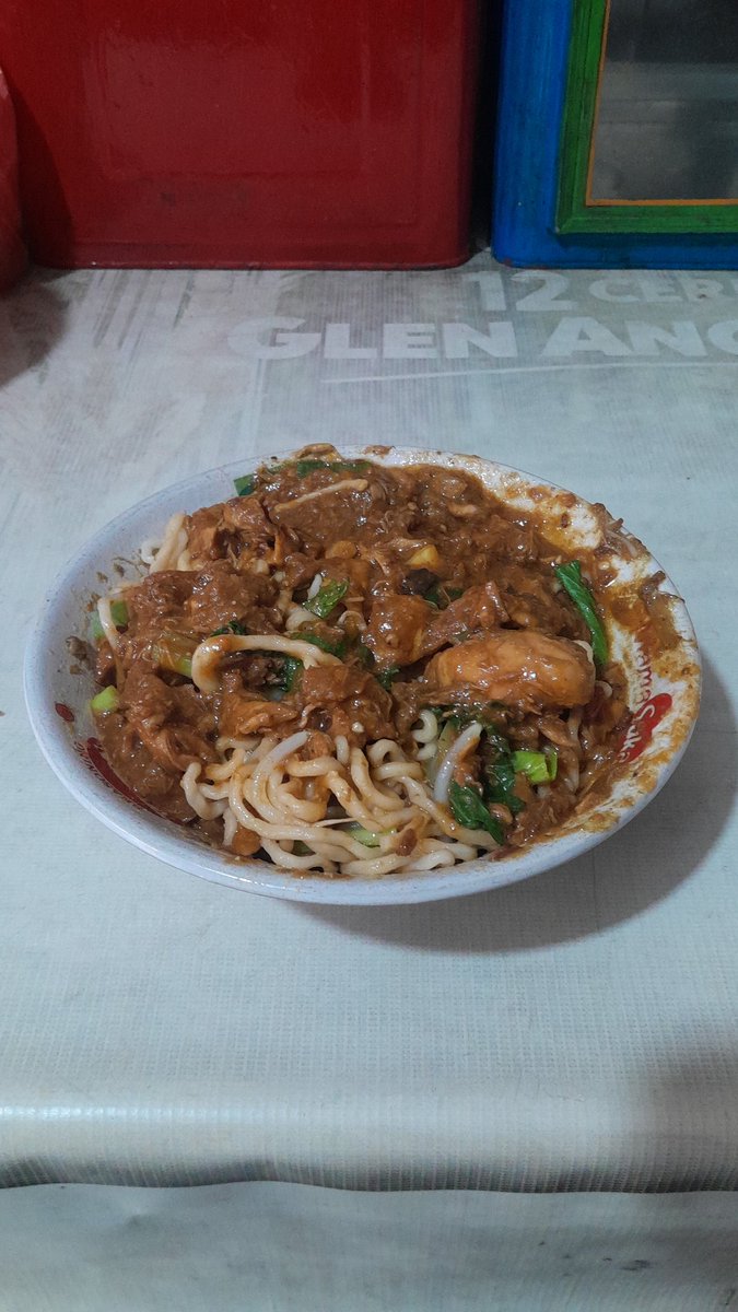 Bakmi Mas Gondrong dengan harga 19rb (normal 15rb cuma gue minta tambah ayam).