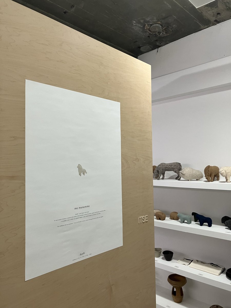 展示会が無事に終了いたしました。ありがとうございました！！足を運んでくださった方もSNSから見守ってくださった方にも皆さまに感謝申し上げます。年末に一気に1年分の会話をしたような気がして充実した気持ちです。楽しくて嬉しくて幸せな時間でした。良いお年をお迎えください。