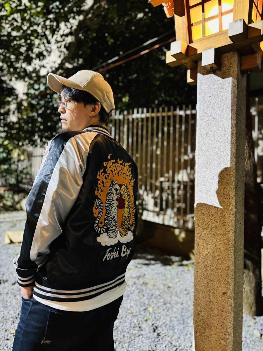 お知らせ

本日、21時より10周年記念『石黒亜矢子×都市ボーイズコラボスカジャン』の受注予約を開始！

受付日時  本日〜1/4 23:59まで
グッズサイトでなく特設サイトにて販売！

受注生産なので発送までにお時間いただきますが、在庫がある分は早めに発送します

21時より特設サイトURLをXで発表です