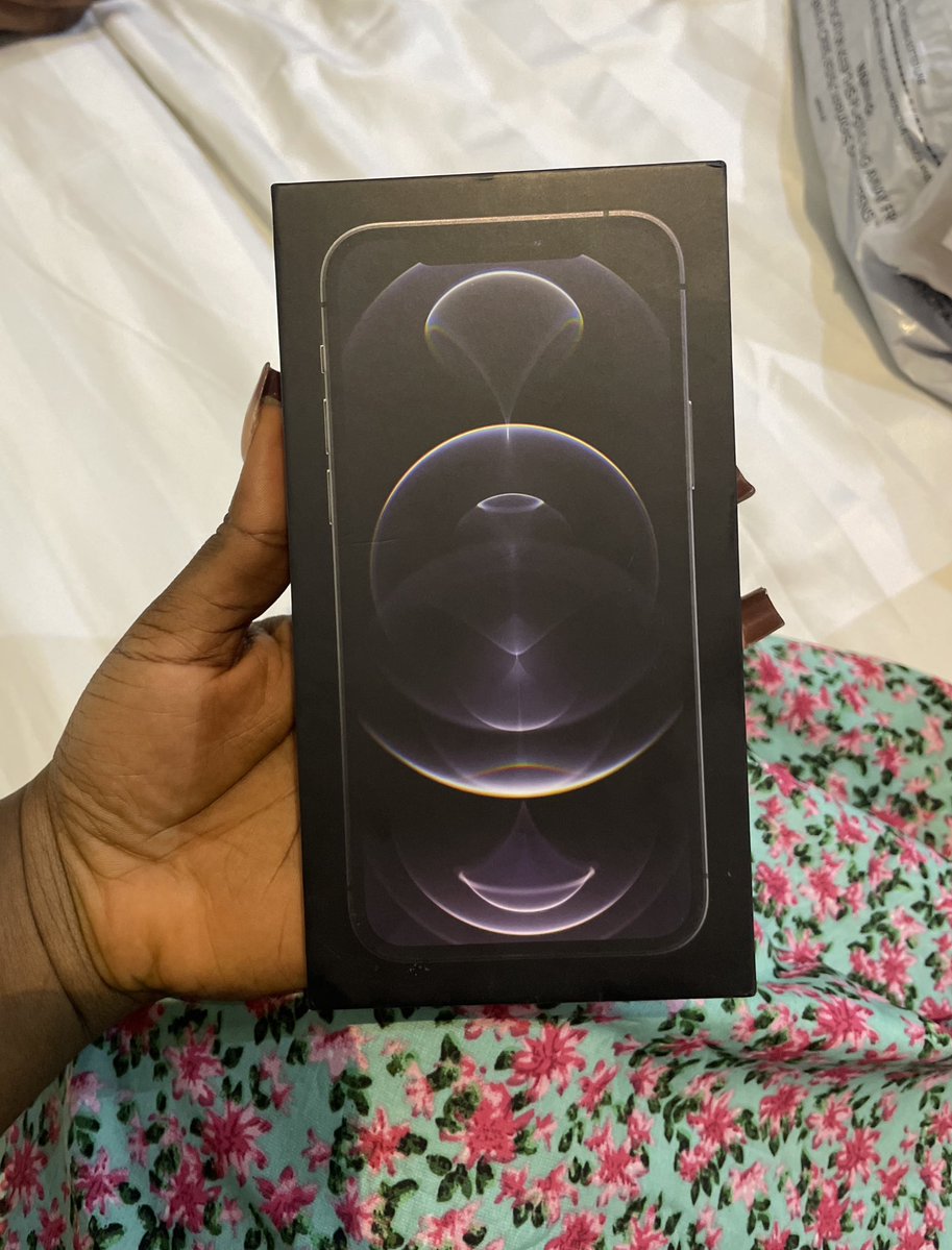 purple_dera's tweet image. This man.🥺❤️
Btw Miami sunset smells like heaven.🥺