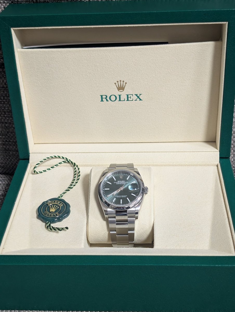 ラクロア tweet media