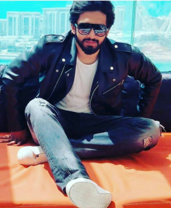 Triveni32292599's tweet photo. Some artists grow on you,
he stays with you.
Forever.

 NATIONAL HEARTTHROB AMAAL https://t.co/Q8zKRM73T1