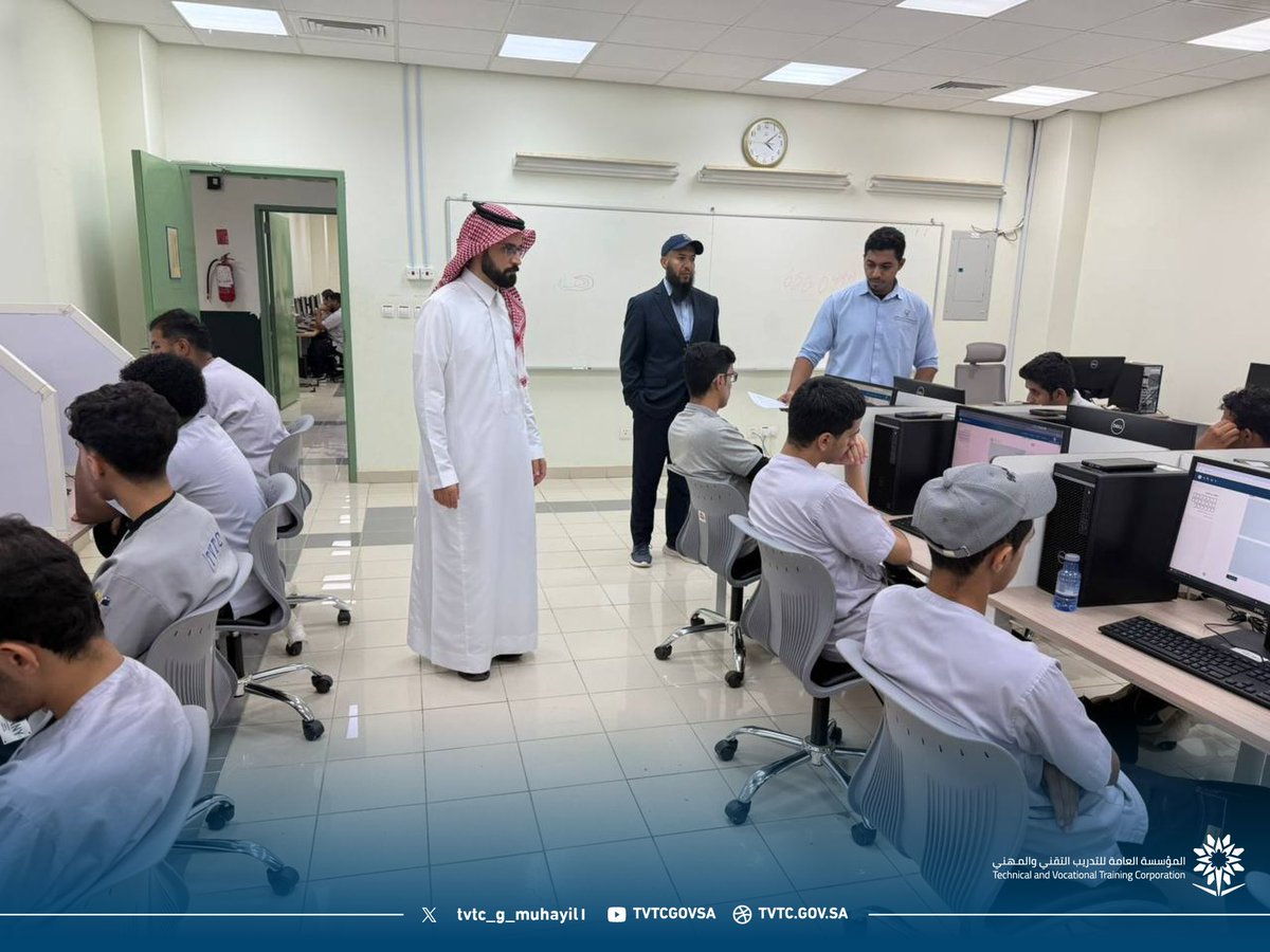 الكلية التقنية بمحايل عسير tweet media