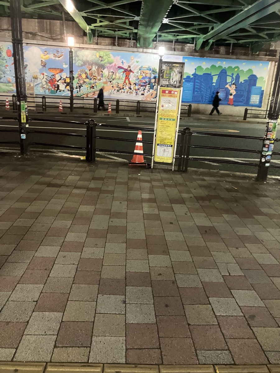 本日の修業路上は高田馬場駅出てすぐの高架下で行います！
