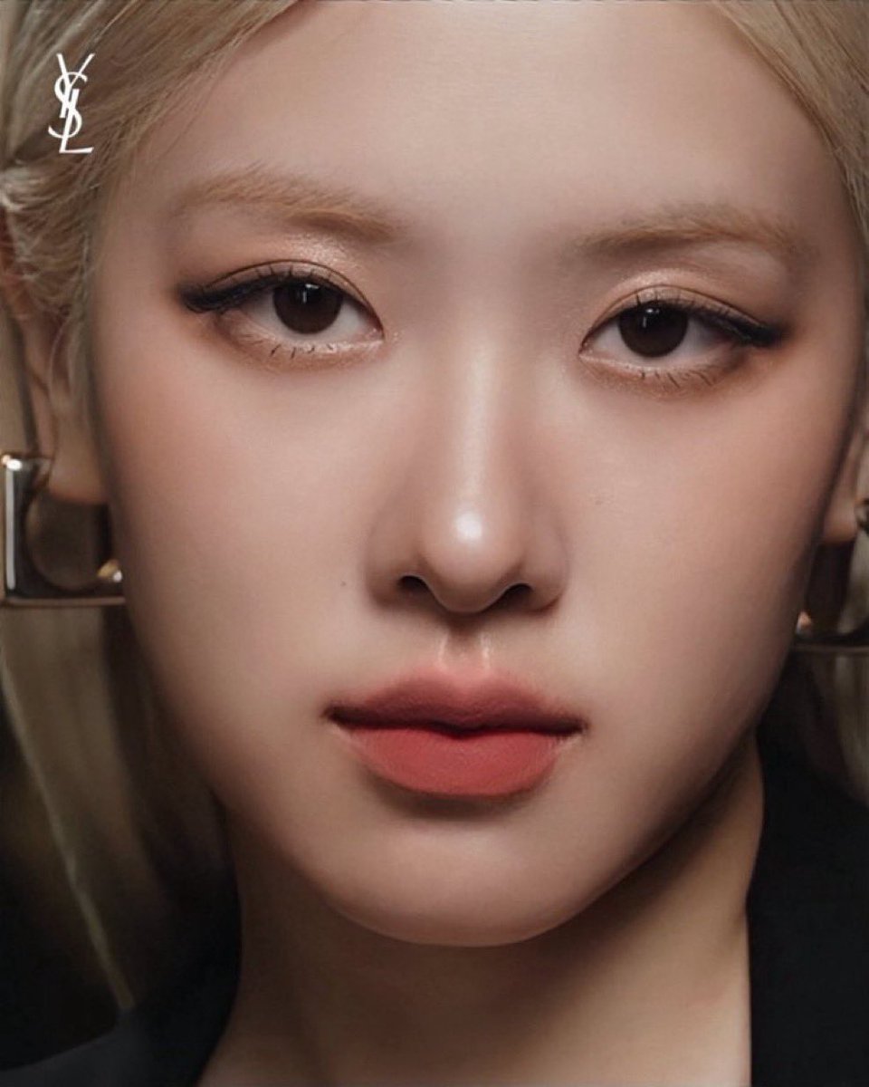 TC Candler’s Top 100 Most Beautiful Faces of 2025

1. #ROSÉ