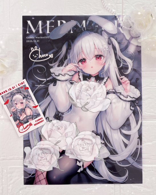 #C107 グッズの実物写真です❕📷ˊ˗
どれもとっても可愛く、きれいに仕上がりました🐰🤍
1枚目:先着特典&FANBOX特典
2枚目:もふもふメイド アクリルキーホルダー
3枚目:新刊セット アクリルフィギュア
4枚目:直筆サイン入りアクリルボード 