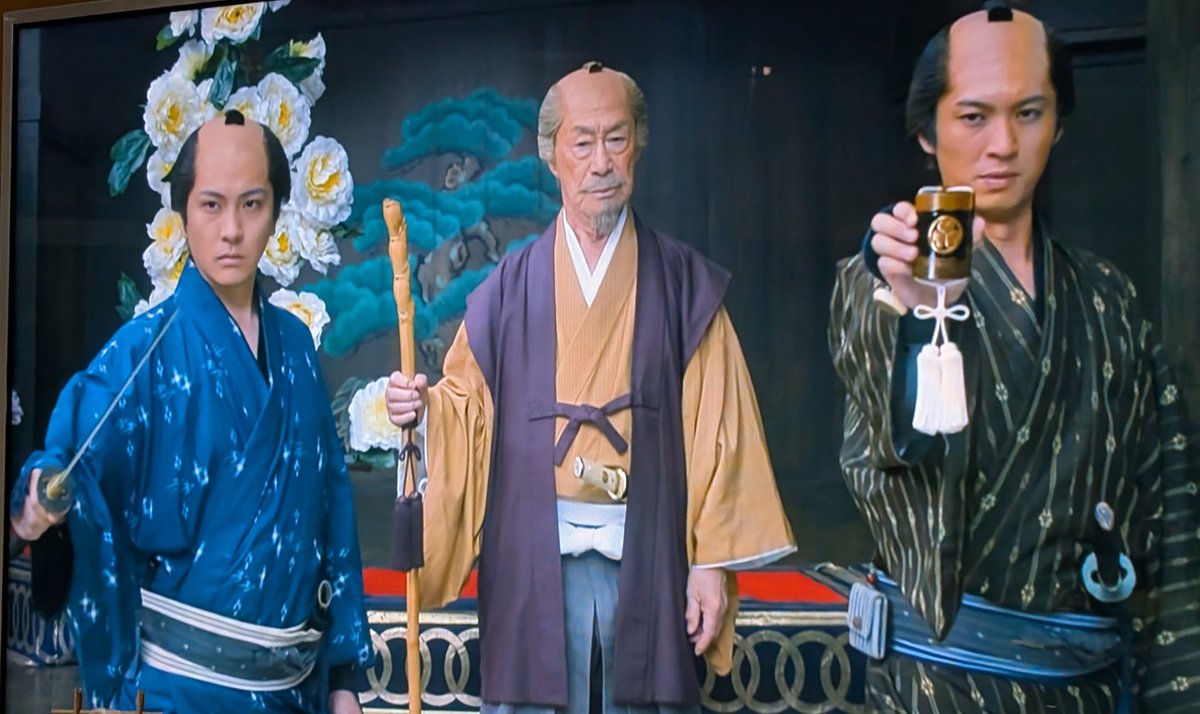 水戸黄門が復活。 人を恨まず悪を許さず。 私の「握った拳で握手は