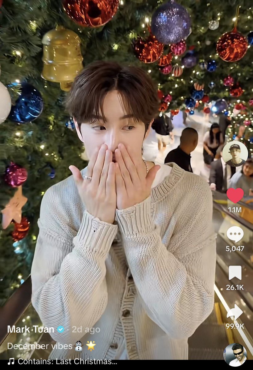 คลิปใต้อุโมงchristmas ของมาร์คต้วน ได้1ล้านไลค์แล้ว~~  คุ้มละที่ฮีเดินวน10รอบ555555555555