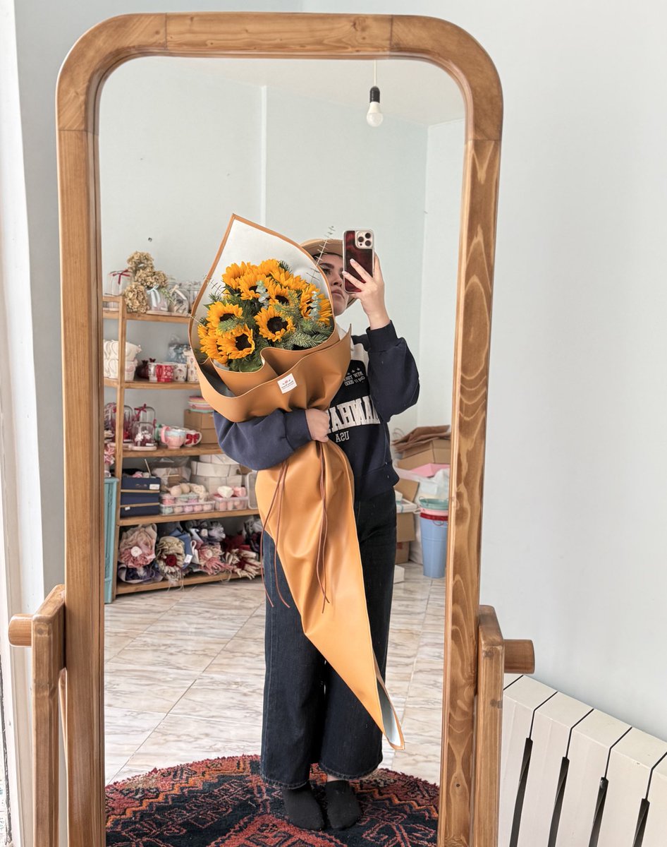 دخترِگلفروش🌱 tweet media