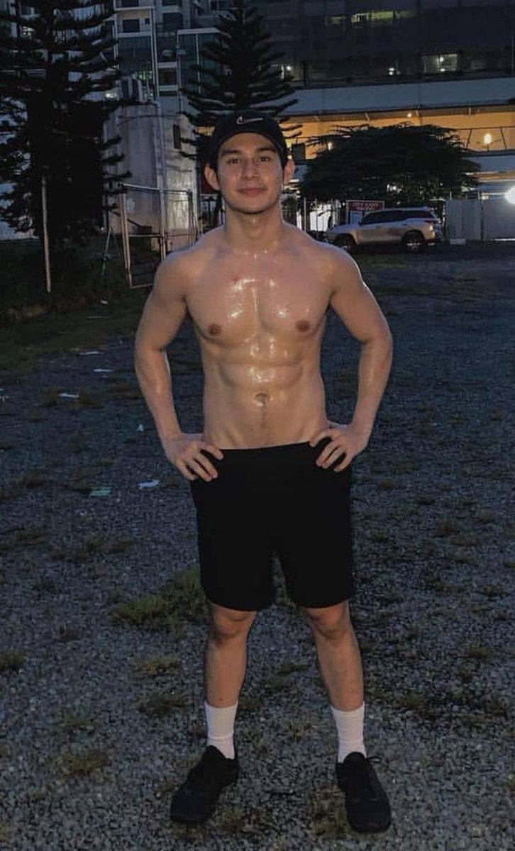 Alex Destor aka Tio Moreno tweet media