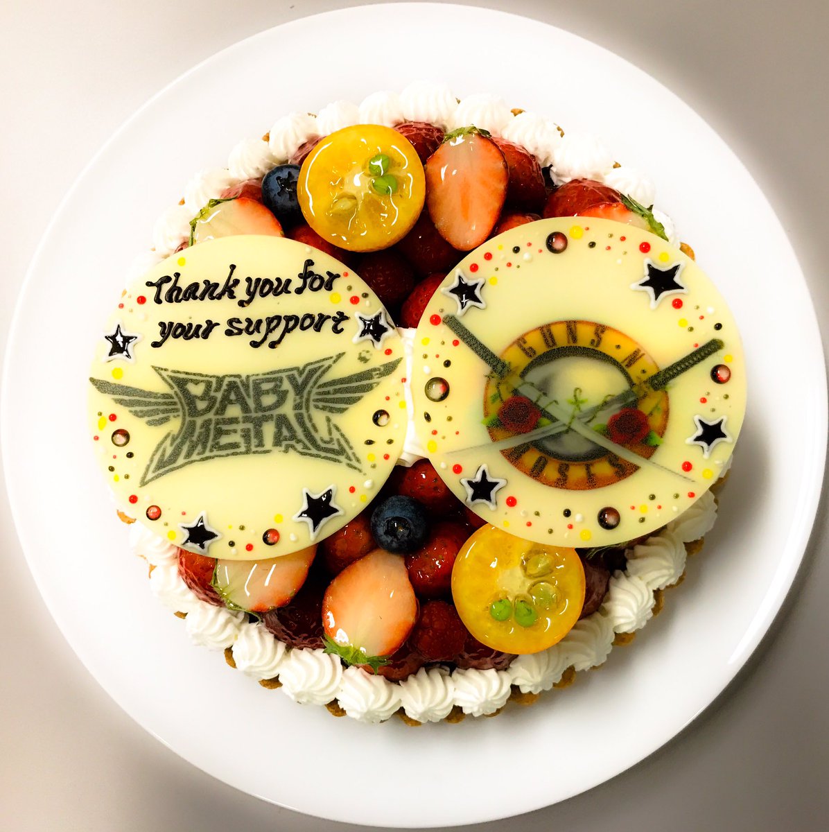ThisD_BABYMETAL's tweet photo. 2017年1月29日,さいたまスーパーアリーナで行われたGuns N' Rosesのライブ「NOT IN THIS LIFETIME」でBABYMETALが前座を務めた。 https://t.co/zuO2dYcKT5
