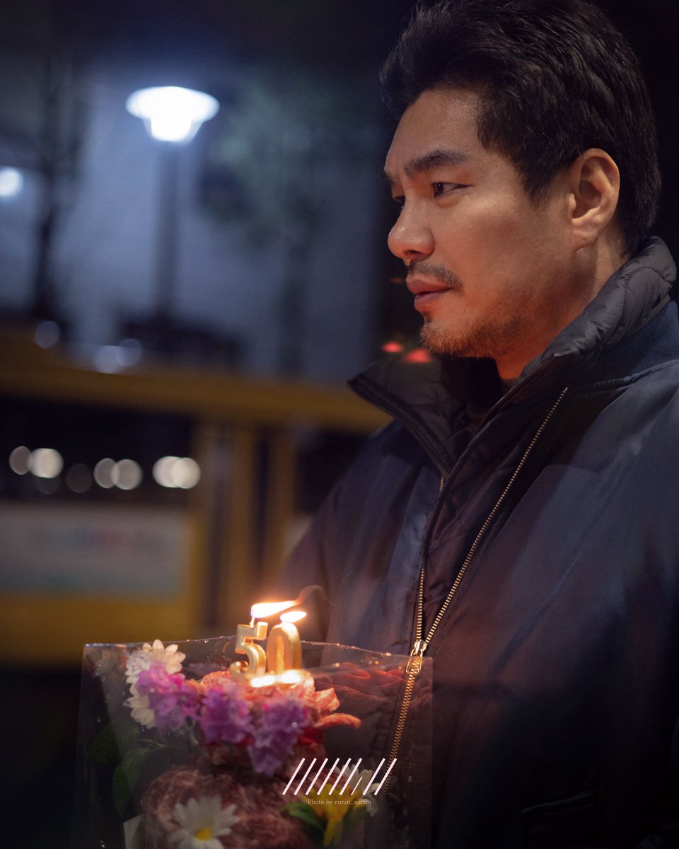 🎂🤜🏻🫷🏻😻