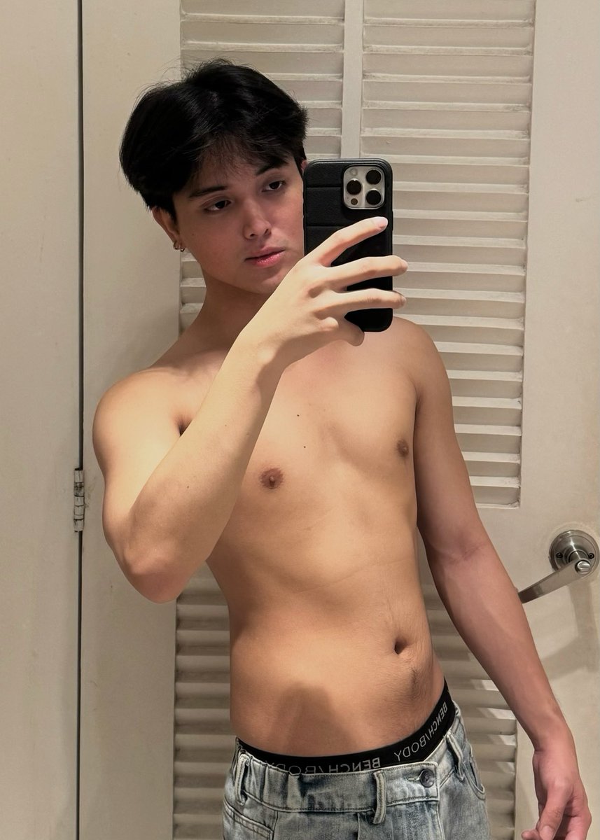 metaawin_'s tweet image. christmas gains 😖