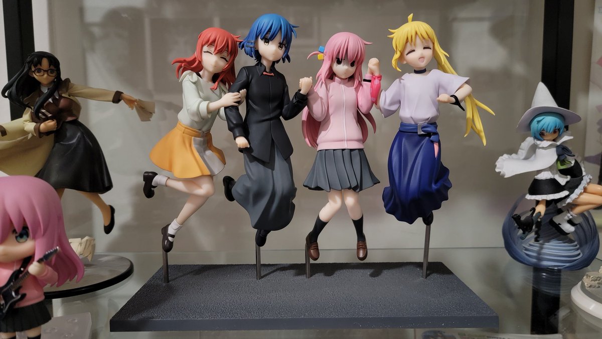 New figure addition! I'm very happy with it!