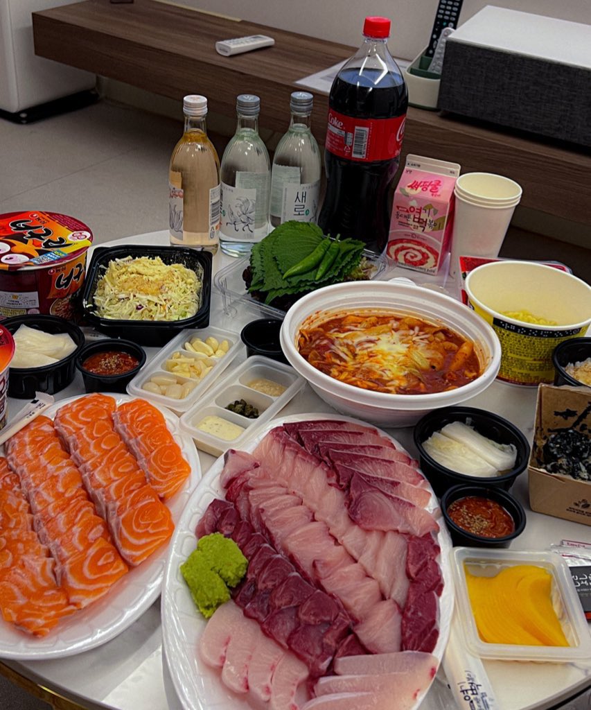 opskooo's tweet photo. #이응세끼 https://t.co/5vRxQl3Nni