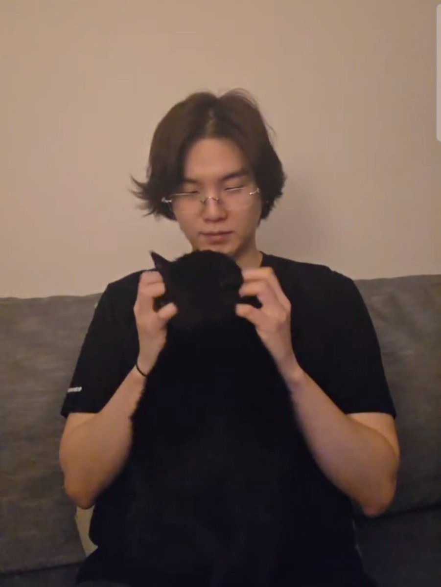 SweetMin🤏🥟🍑 tweet media