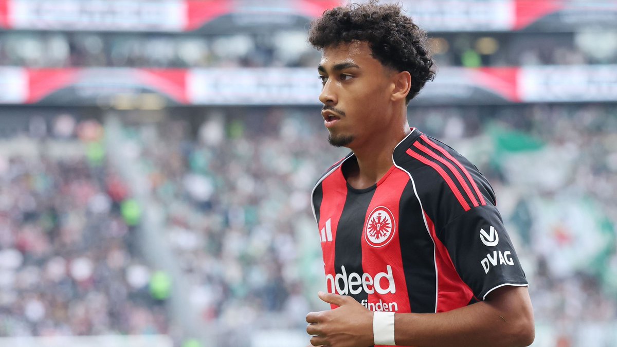 🔴🇩🇪| Manchester United have been monitoring 22-year-old Eintracht Frankfurt and Germany left-back Nathaniel Brown.

[<a href="/standardsport/">Standard Sport</a>] #MUFC